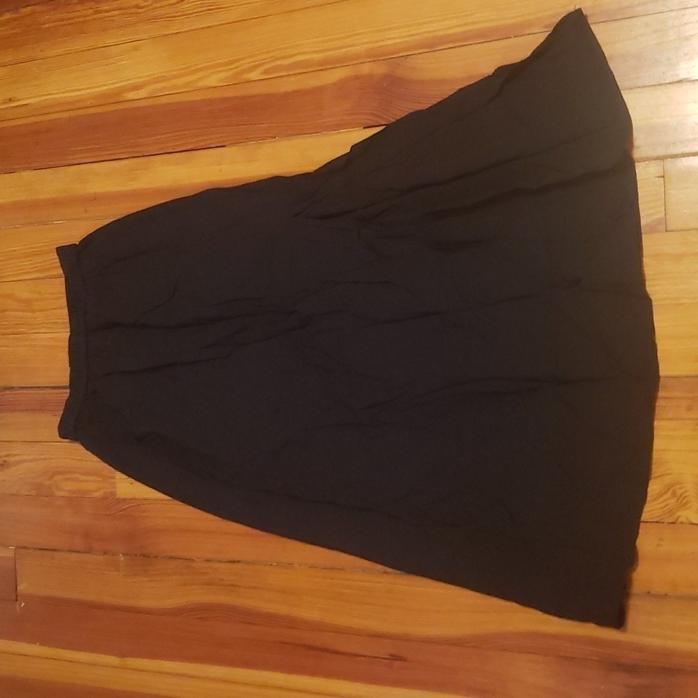 NWT H&M Black Skirt